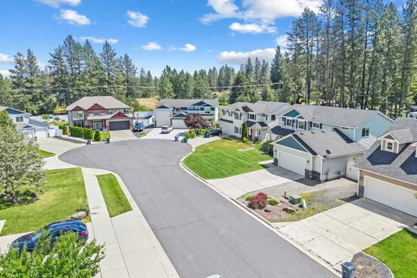 9421 W Ballesteros Ct, Cheney, WA 99004