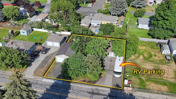 3302 N Vista Rd, Millwood, WA 99212