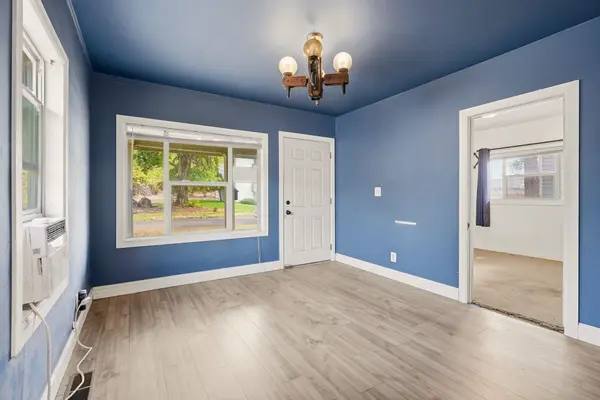 1617 W Fairview Ave, Spokane, WA 99205