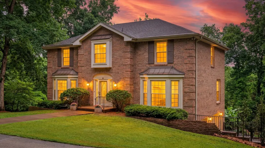 1610 Deerfield Dr, Clarksville, TN 37043