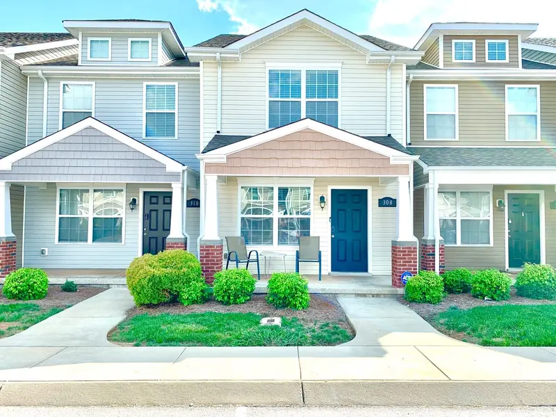308 Sam Houston Cir, Clarksville, TN 37040