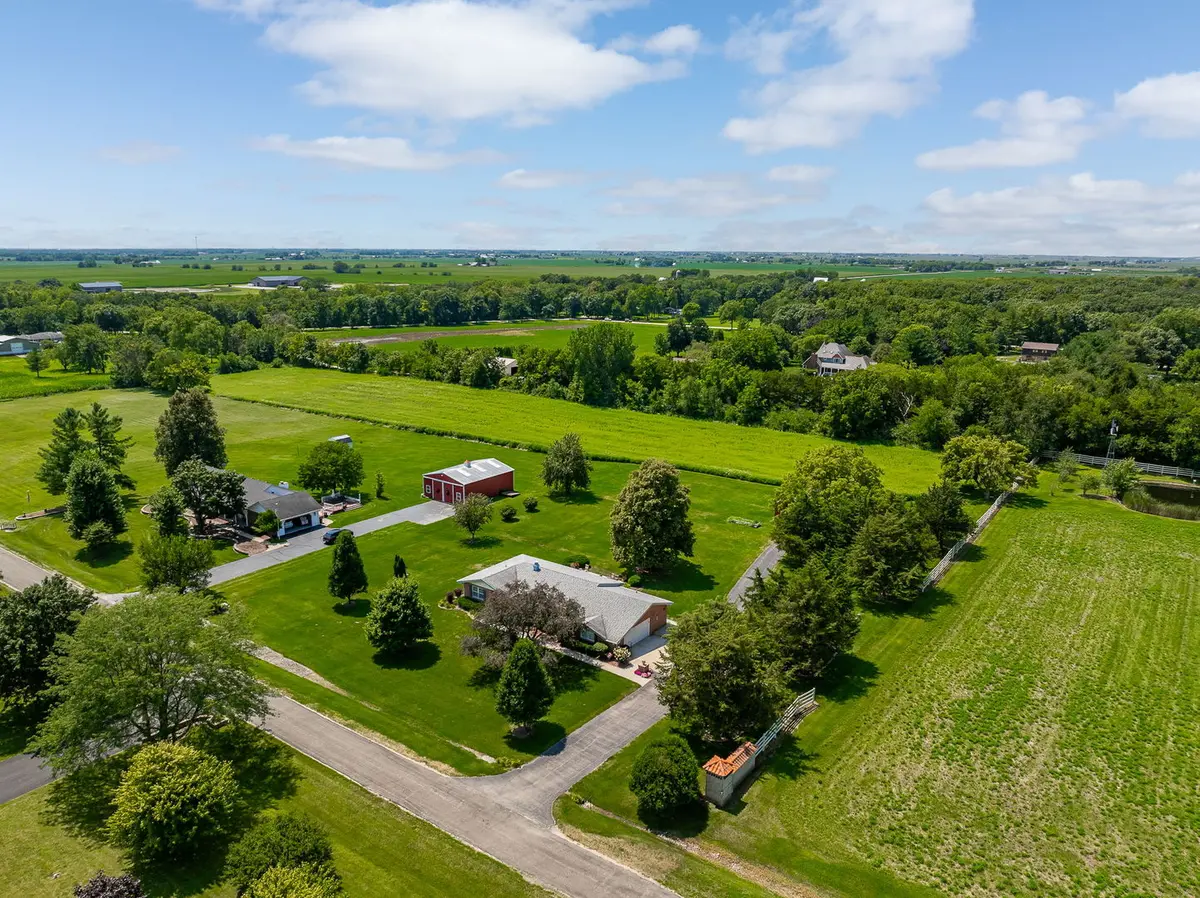 2259 A Bell RD, Minooka, IL 60447