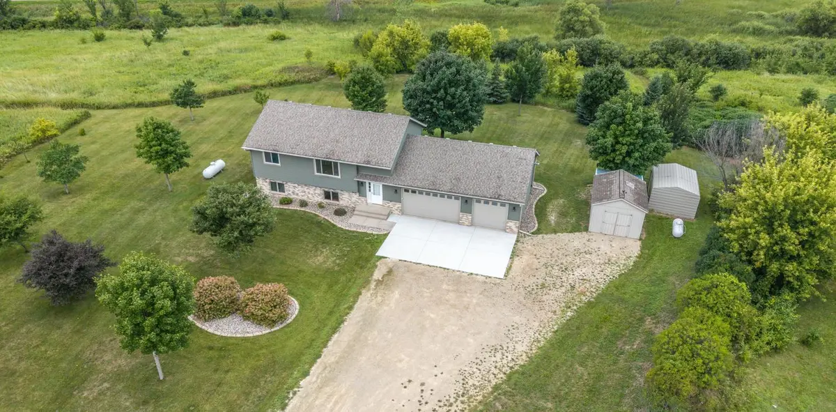 11100 Dupont CT, Elko New Market, MN 55020