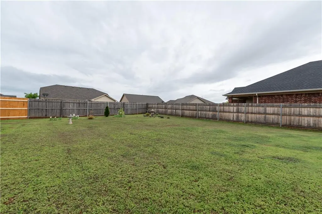 1006 Bear Mountain DR, Norman, OK 73069