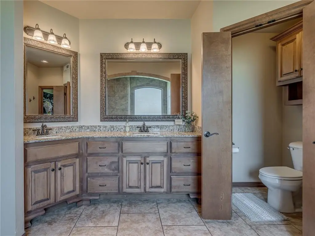 3722 Blue Stem DR, Tuttle, OK 73089