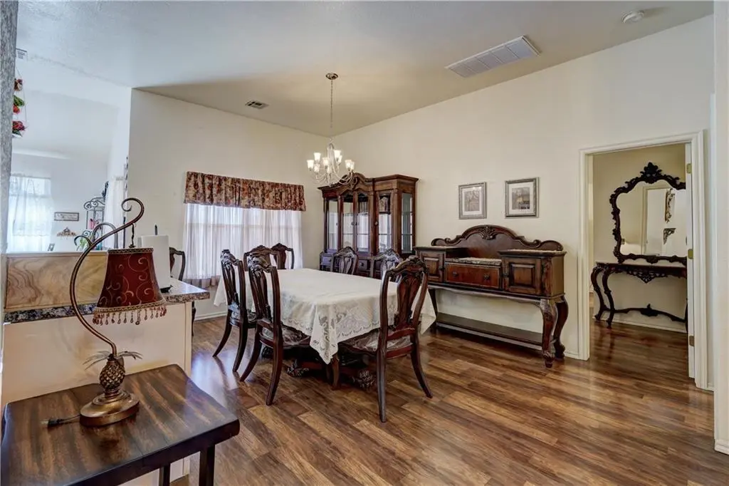 1100 Barbary DR, Norman, OK 73072