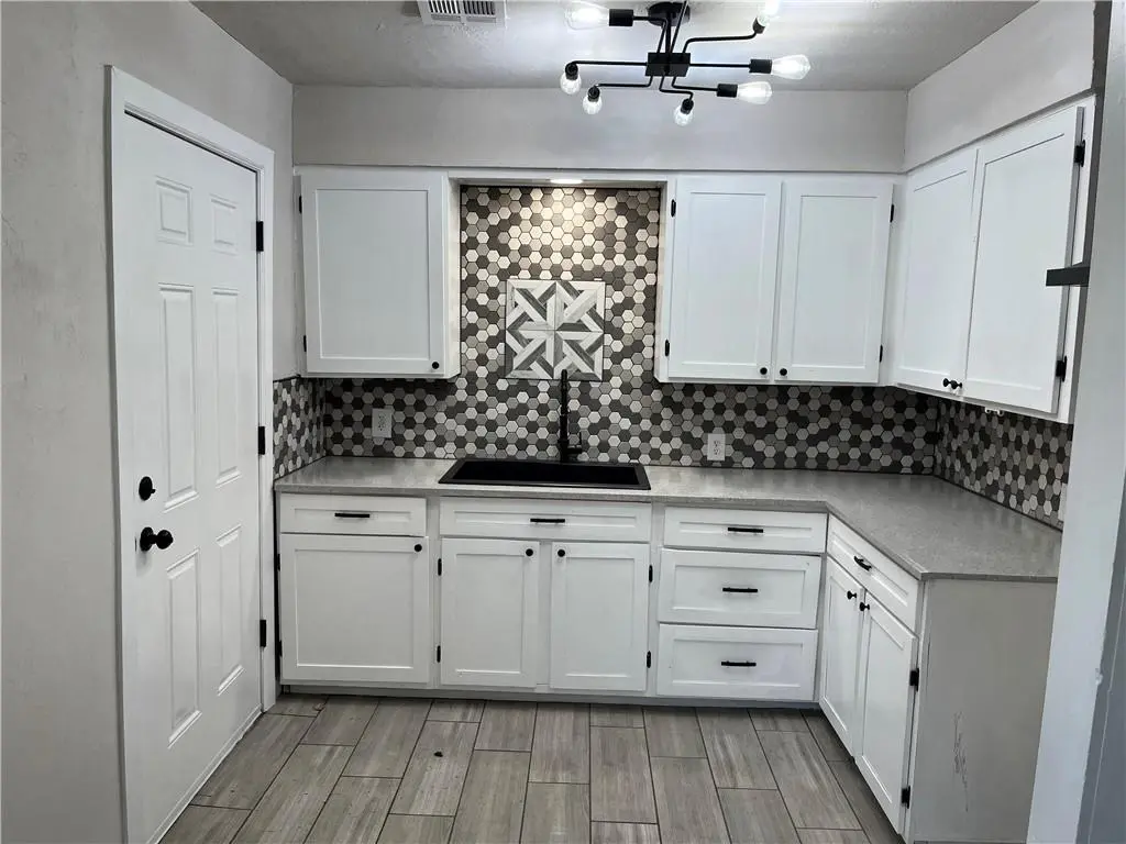 3021 W Fairfield AVE, Oklahoma City, OK 73116
