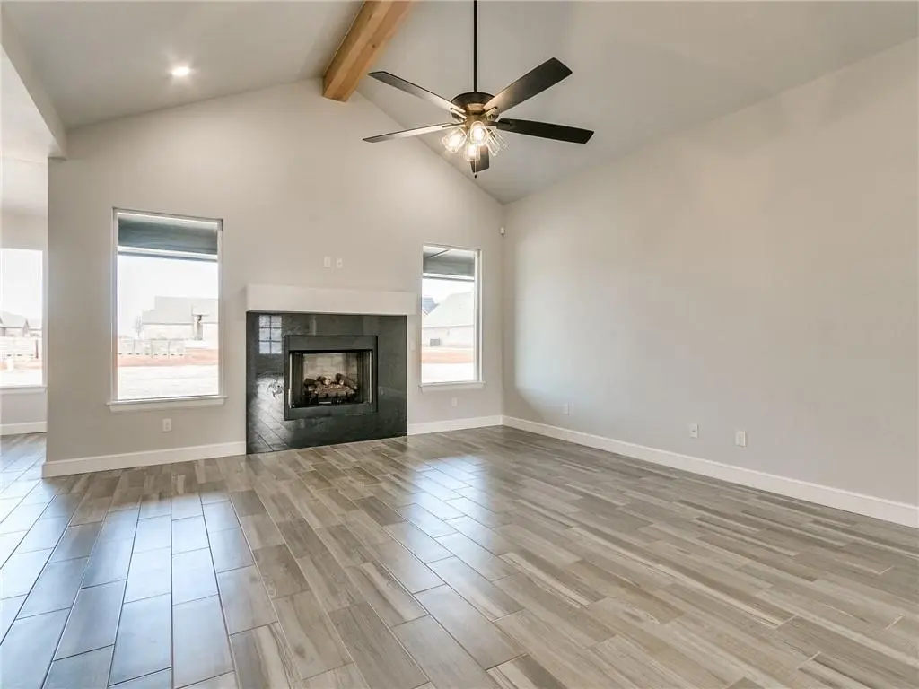 9017 SW 42 ST, Oklahoma City, OK 73179