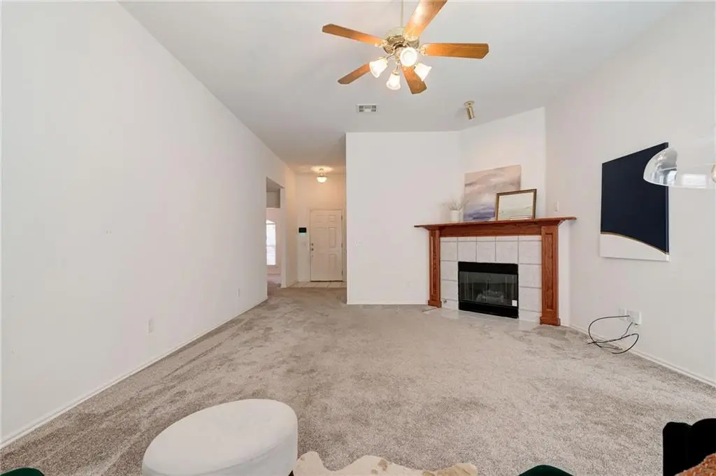 1612 Creekside LN, Norman, OK 73071