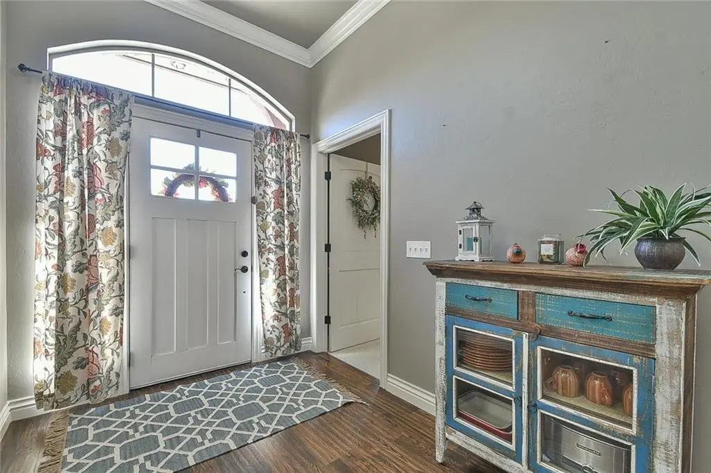 4617 Monarchos DR, Edmond, OK 73025