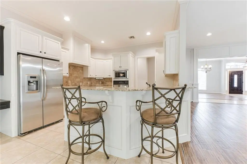 2224 Redrock DR, Edmond, OK 73003