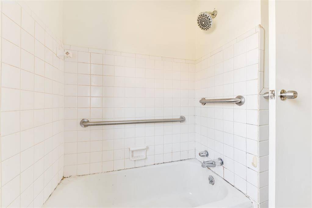 2431 NW 33rd ST, Oklahoma City, OK 73112