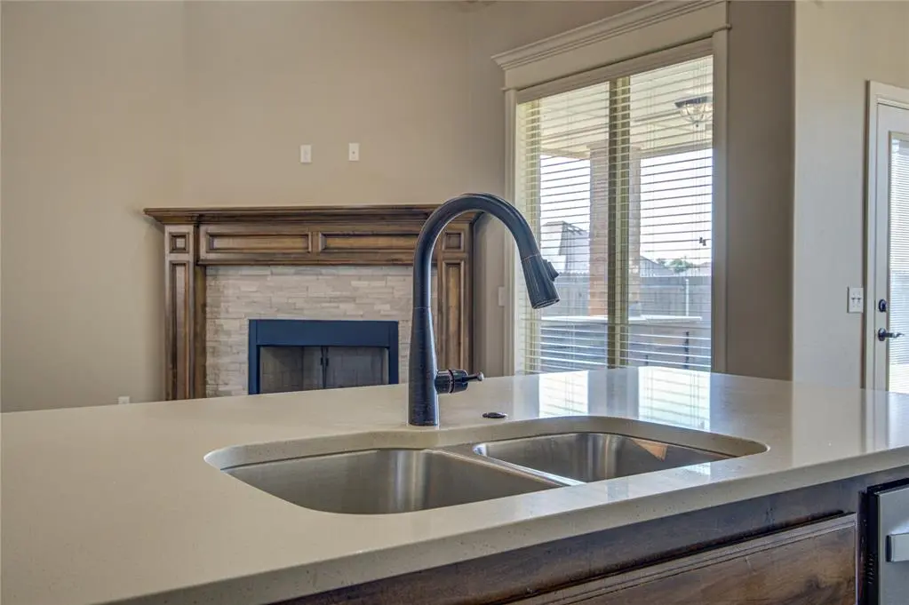 11212 SW 42nd CT, Mustang, OK 73064