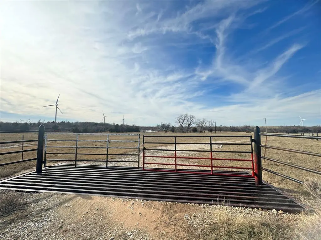N Evans RD, Okarche, OK 73762