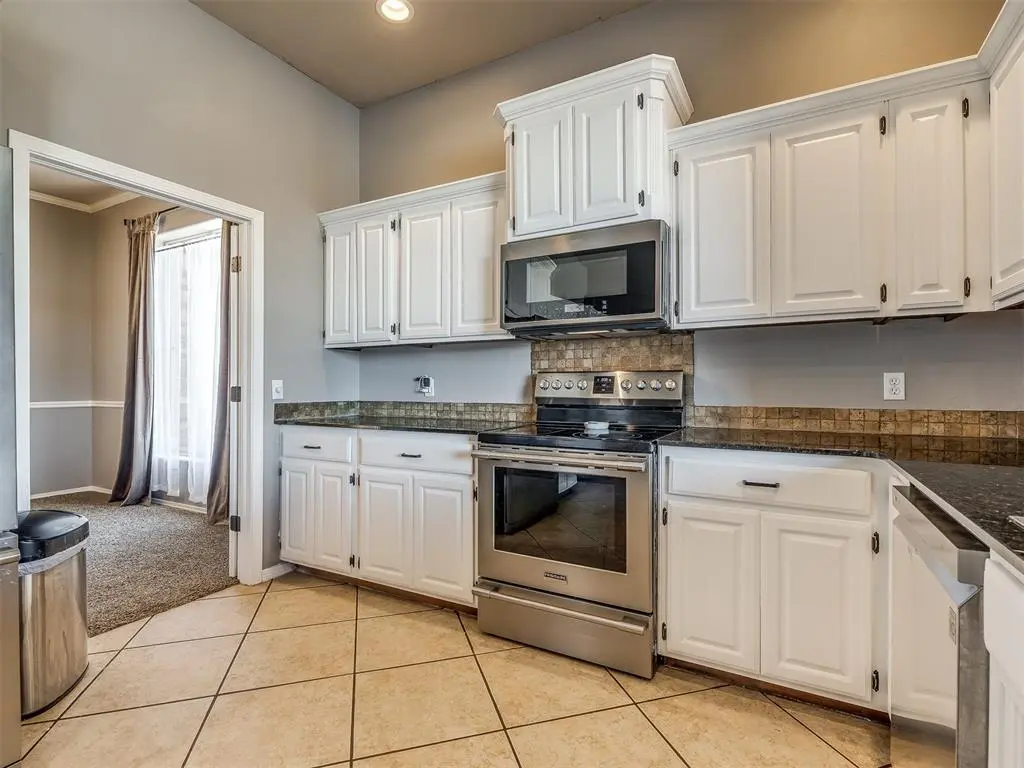 2845 SW 21st ST, Newcastle, OK 73065