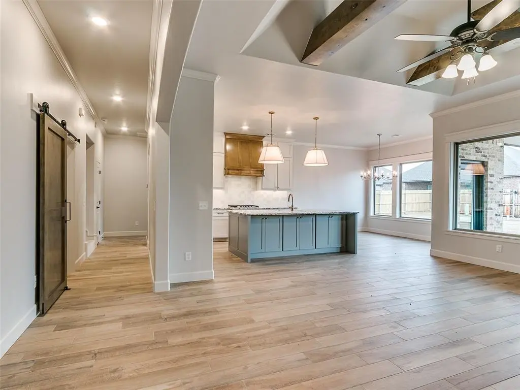 12105 SW 51st ST, Mustang, OK 73064