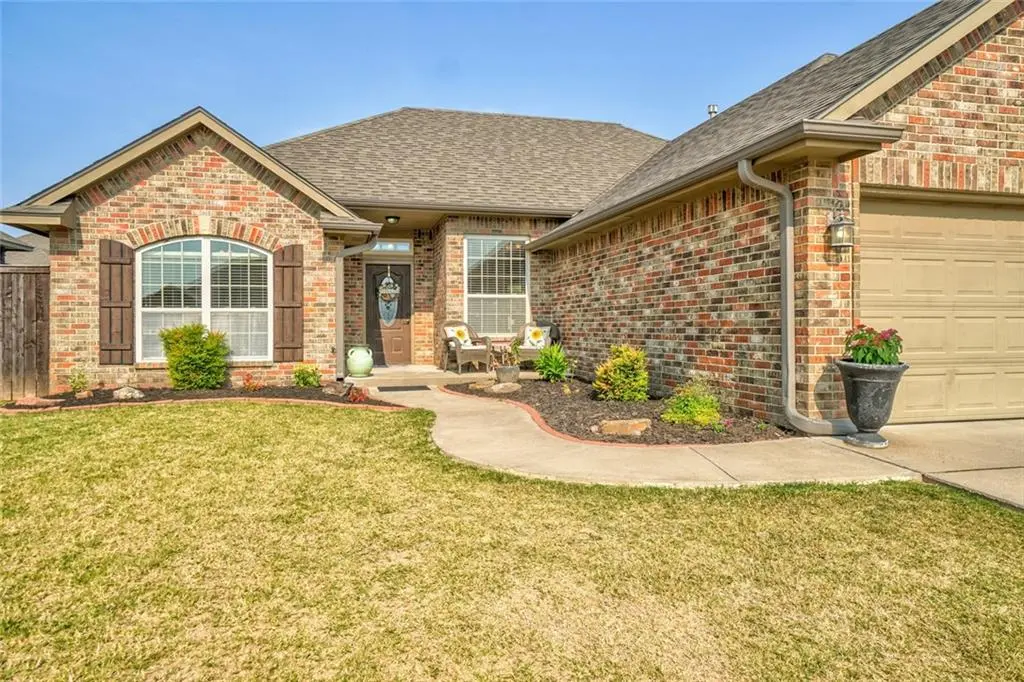 2008 Brook Hollow LN, Shawnee, OK 74804