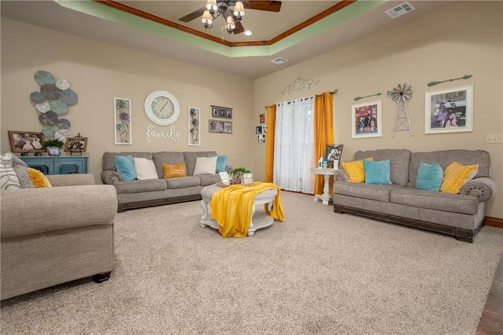 19191 Charleston Pointe, Shawnee, OK 74801