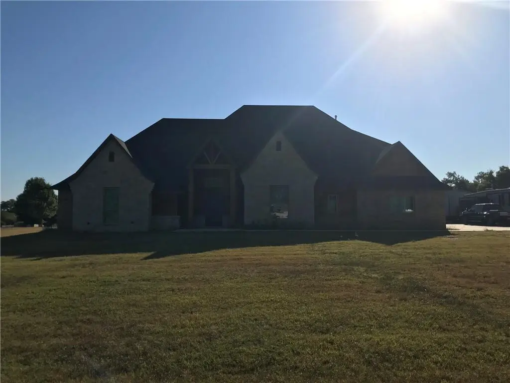1191 N Mays ST, Maysville, OK 73057