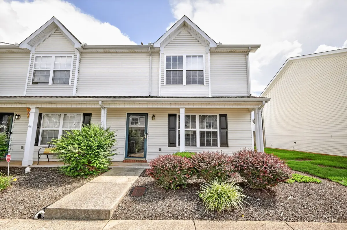 407 Arapaho Dr, Murfreesboro, TN 37128