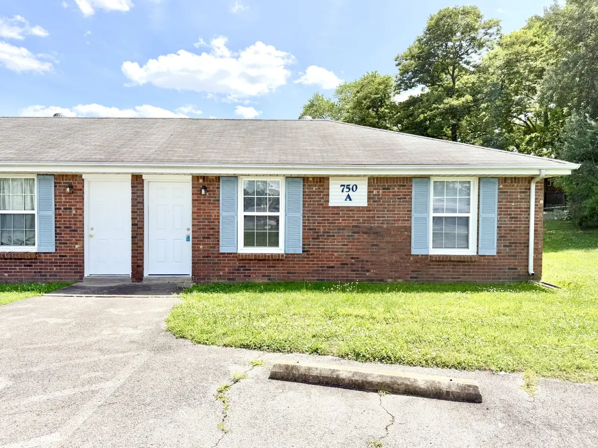 750 Bancroft Cir #B, Clarksville, TN 37042