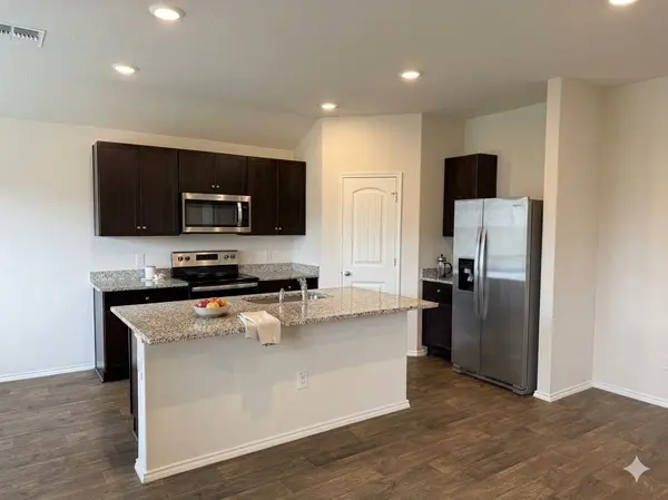 821 Gerardia CT, Seguin, TX 78155