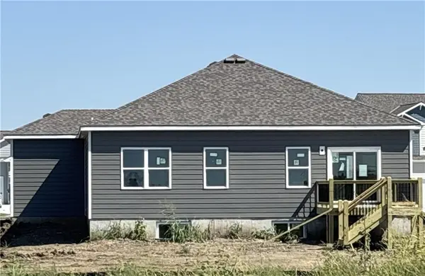 17806 Green RD, Gardner, KS 66030