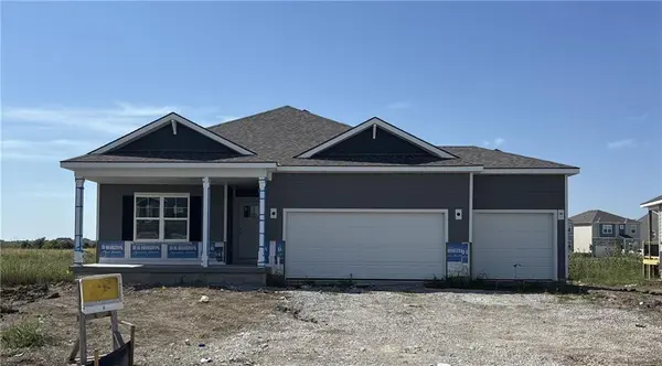 17806 Green RD, Gardner, KS 66030