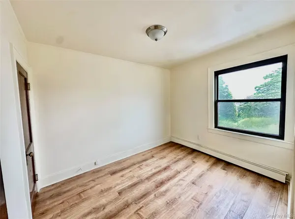 918 Hempstead TPKE #6, Franklin Square, NY 11010