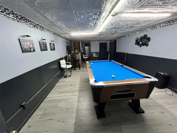 10515 jamaica avenue, Richmond Hill North, NY 11418