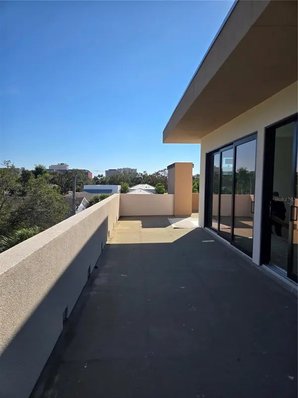 1755 8TH ST #West, Sarasota, FL 34236