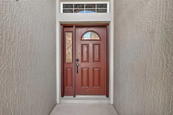 8852 BRIDGEPORT BAY CIR, Mount Dora, FL 32757