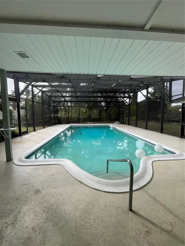 812 NORTHSIDE DR, Mount Dora, FL 32757