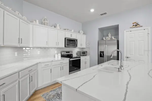1591 MATTIE POINTE PL, Auburndale, FL 33823