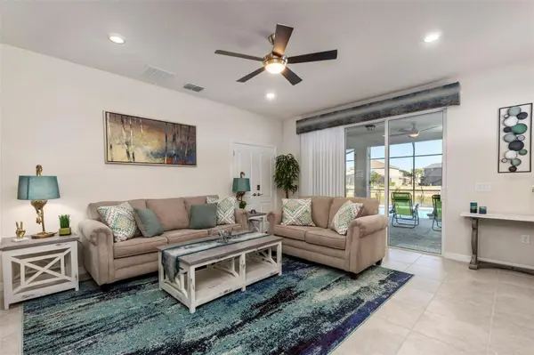 7195 OAKMOSS LOOP, Davenport, FL 33837