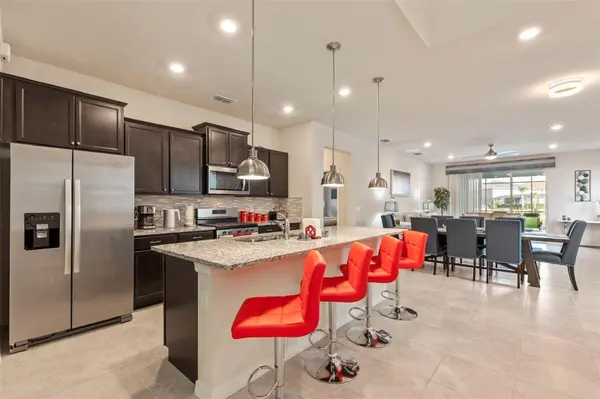 7195 OAKMOSS LOOP, Davenport, FL 33837