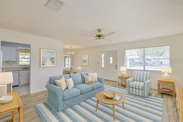 1904 CANTERBURY LN #18, Sun City Center, FL 33573