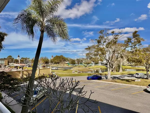 2431 CANADIAN WAY #37, Clearwater, FL 33763