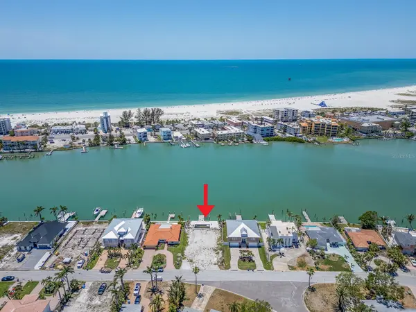 10126 TARPON DR, Treasure Island, FL 33706