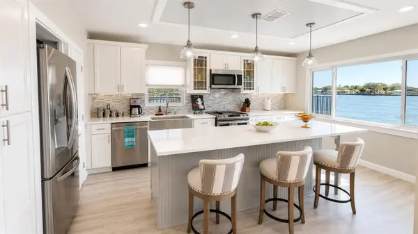 526 20TH AVE, Indian Rocks Beach, FL 33785