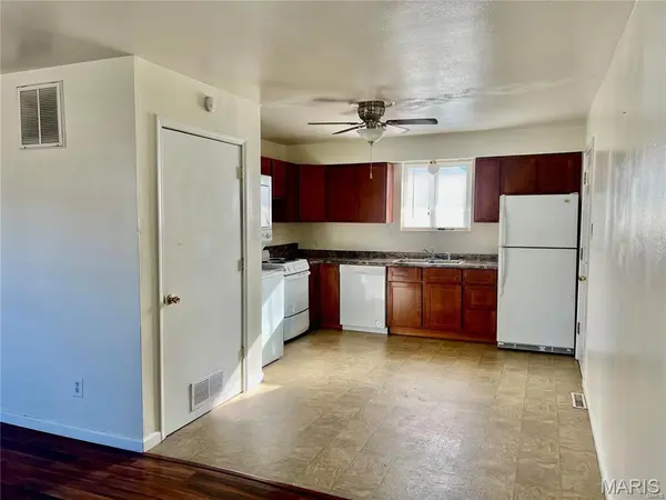 116 N Fourteenth ST, Wood River, IL 62095