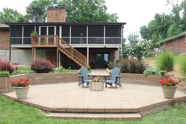 7001 Weber RD, St Louis, MO 63123