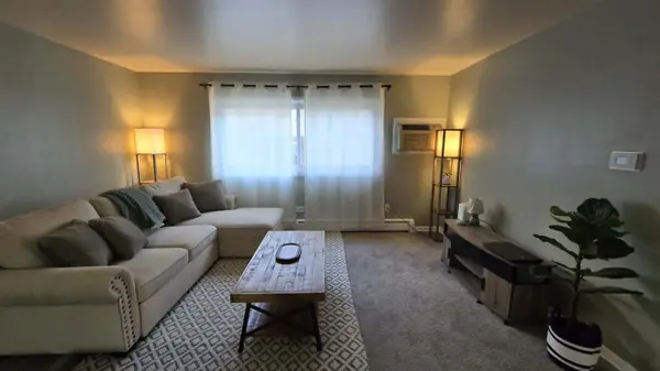 1101 Harlem AVE #203, Forest Park, IL 60130