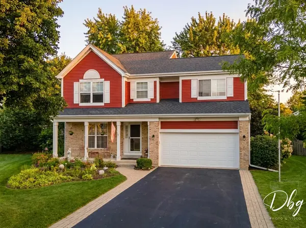14 W Country Walk DR,  Round Lake Beach,  IL 60073