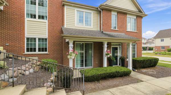 10634 Gabrielle LN, Orland Park, IL 60462