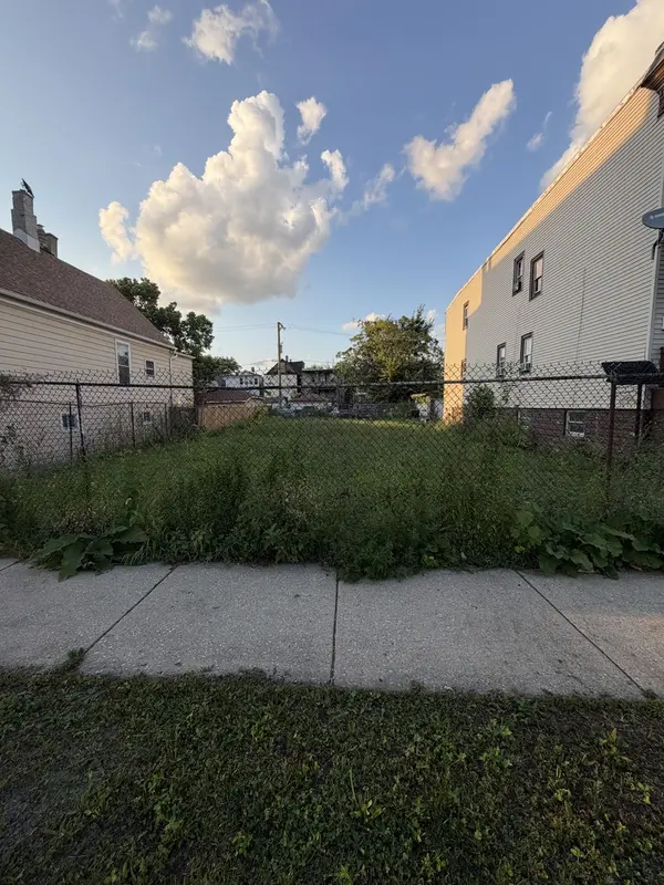 4836 W Harrison ST, Chicago, IL 60644