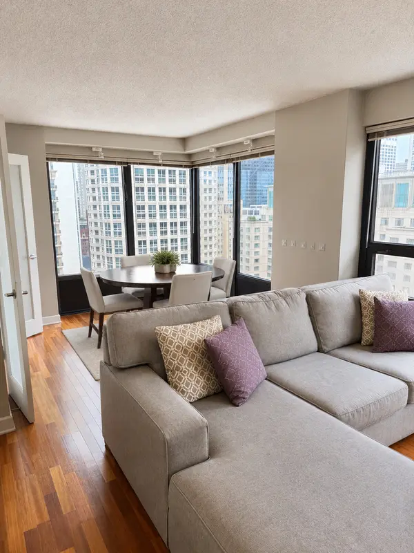 30 E HURON ST #2209, Chicago, IL 60611