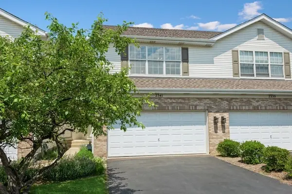 2341 Stoughton CIR #2341, Aurora, IL 60502