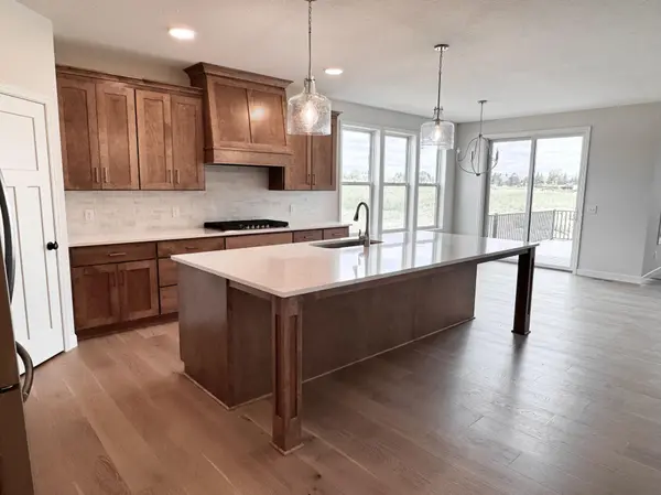 18661 Icebox LN, Lakeville, MN 55044