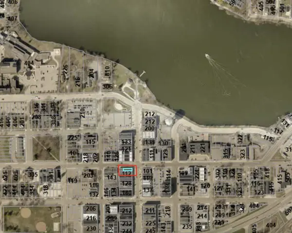 104 S Broadway AVE, Albert Lea, MN 56007